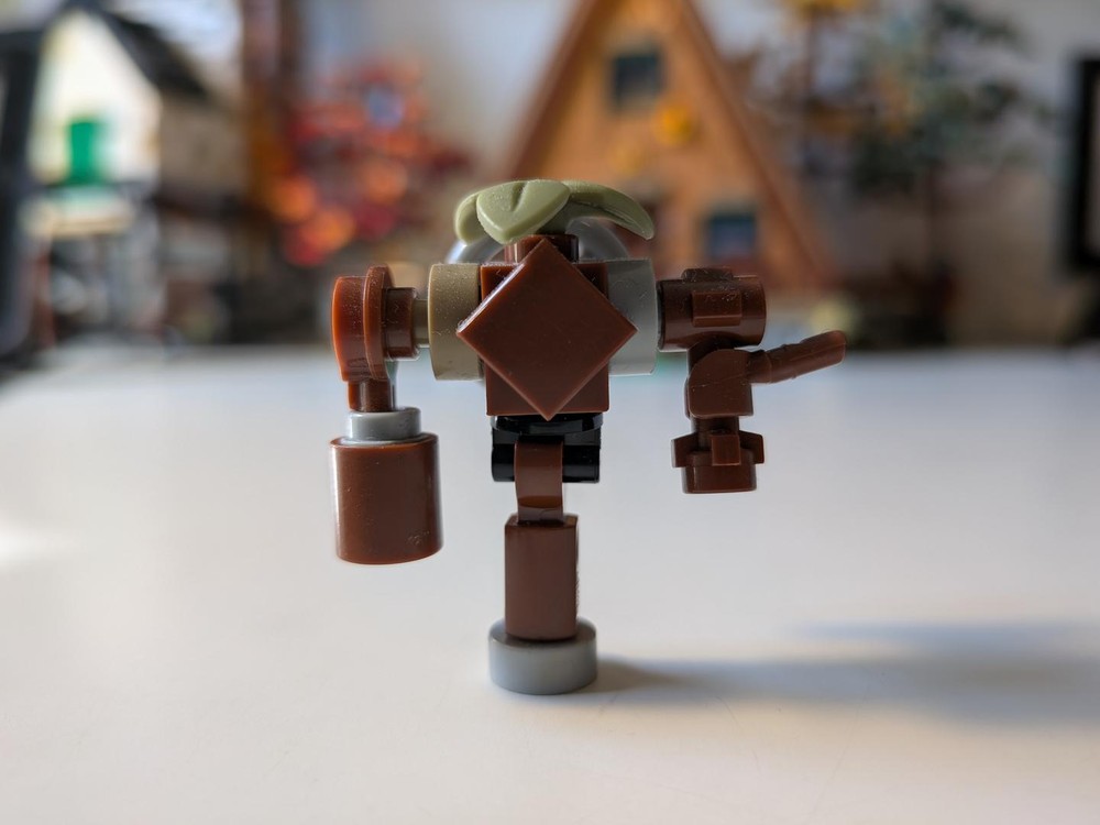 Lego Woodar the robot