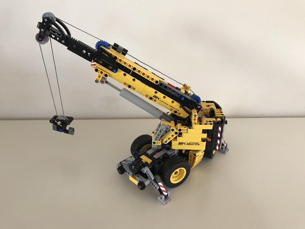 Lego 42108 mini rough terrain crane