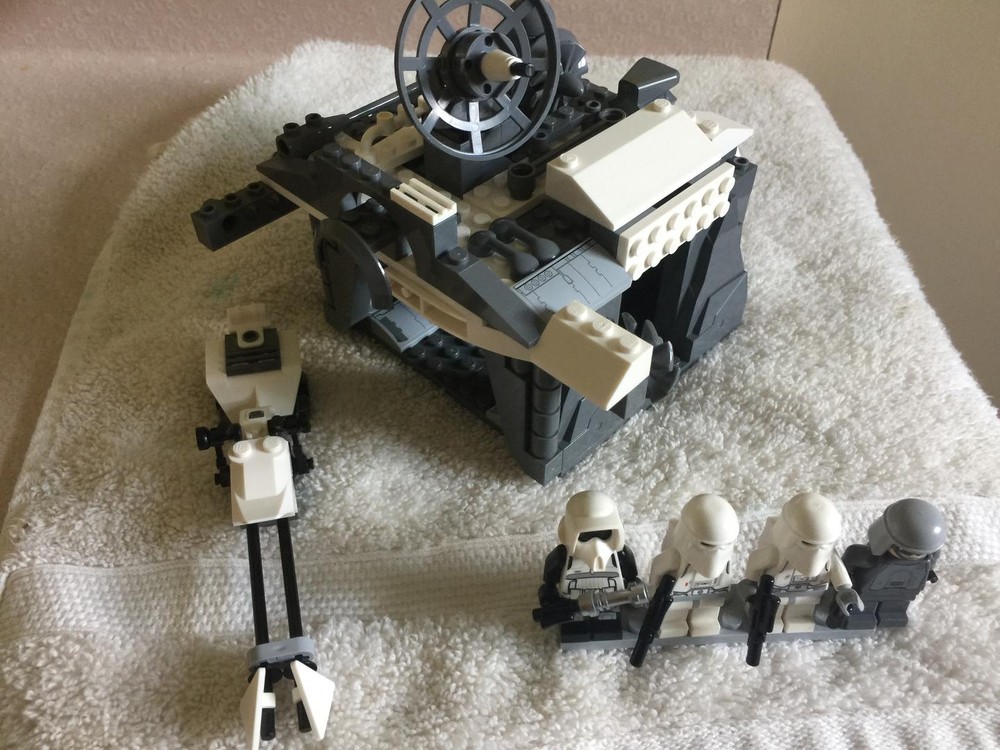 Lego Hoth Imperial Outpost / Speeder Bike Garage