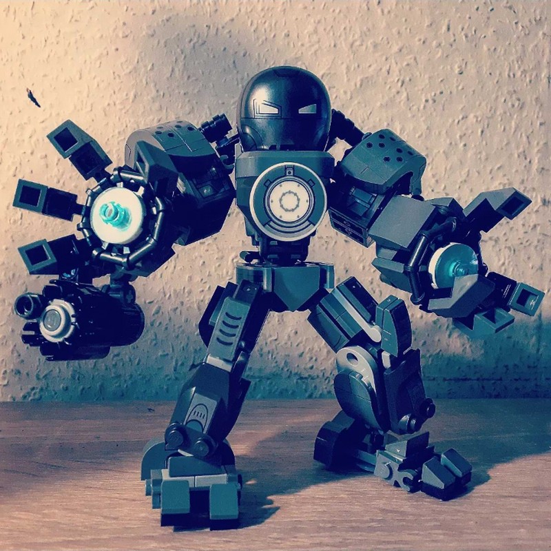 Lego Iron Monger Combiner model
