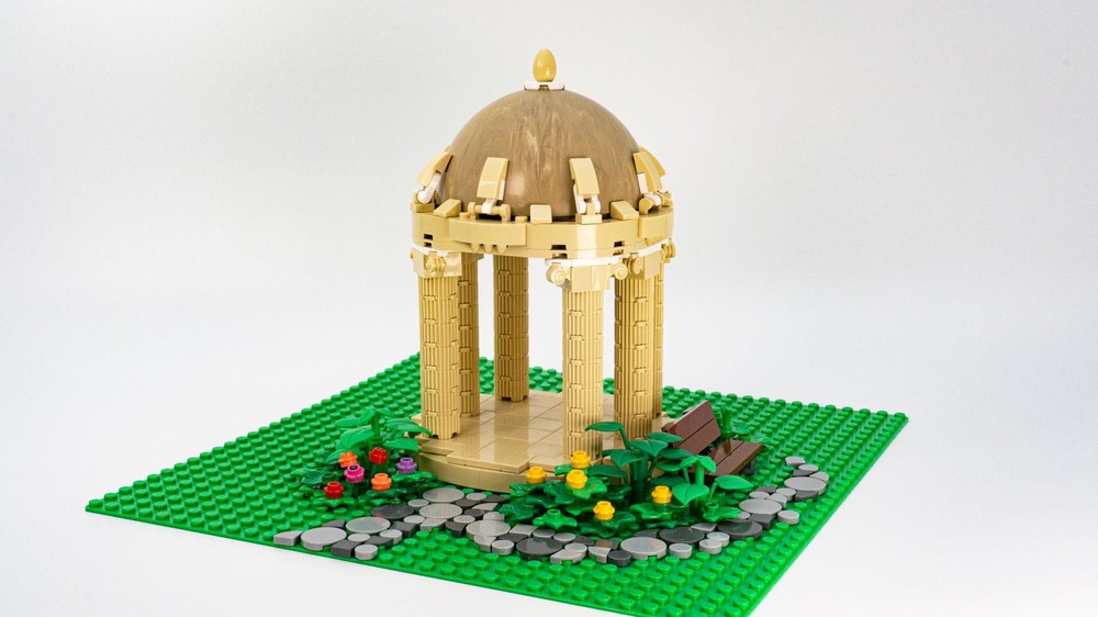 Lego Pavilion with Garden / Park