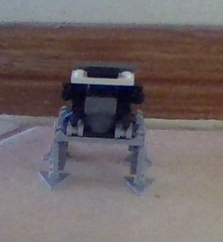 Lego AT-MAU (all terrain mini attack unit)