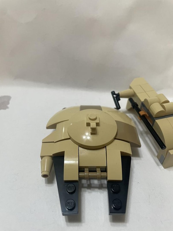 Lego Micro Millennium Falcon