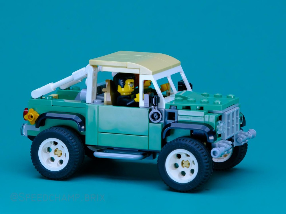 Lego Classic Land Rover Defender 90