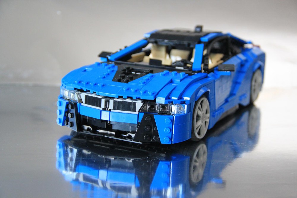 Lego BMW i8