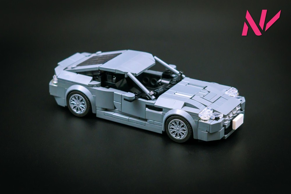 Lego Aston Martin DBS V12