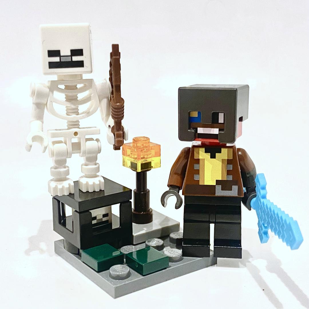 Lego Parrot Handler with Skeleton, Skeleton Spawner and Dungeon