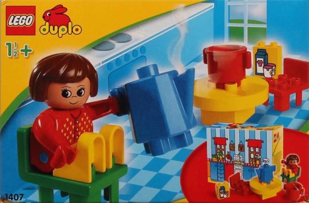 Lego Cooking with Mummy (Mommy)