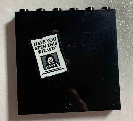 Lego Panel 1 x 6 x 5 with 'HAVE YOU SEEN THIS WIZARD?' on White Poster Pattern (Sticker) - Set 75978