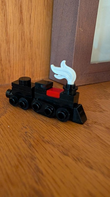 Lego 2-4-0 steam train