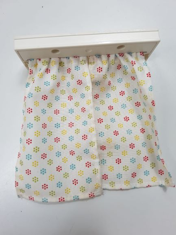 Lego Duplo Curtains, White with Red, Blue, Lime and Yellow Flowers Print, with Plate 2 x 6