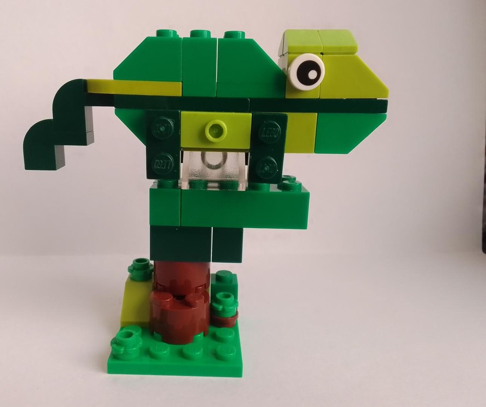 Lego Green Chameleon