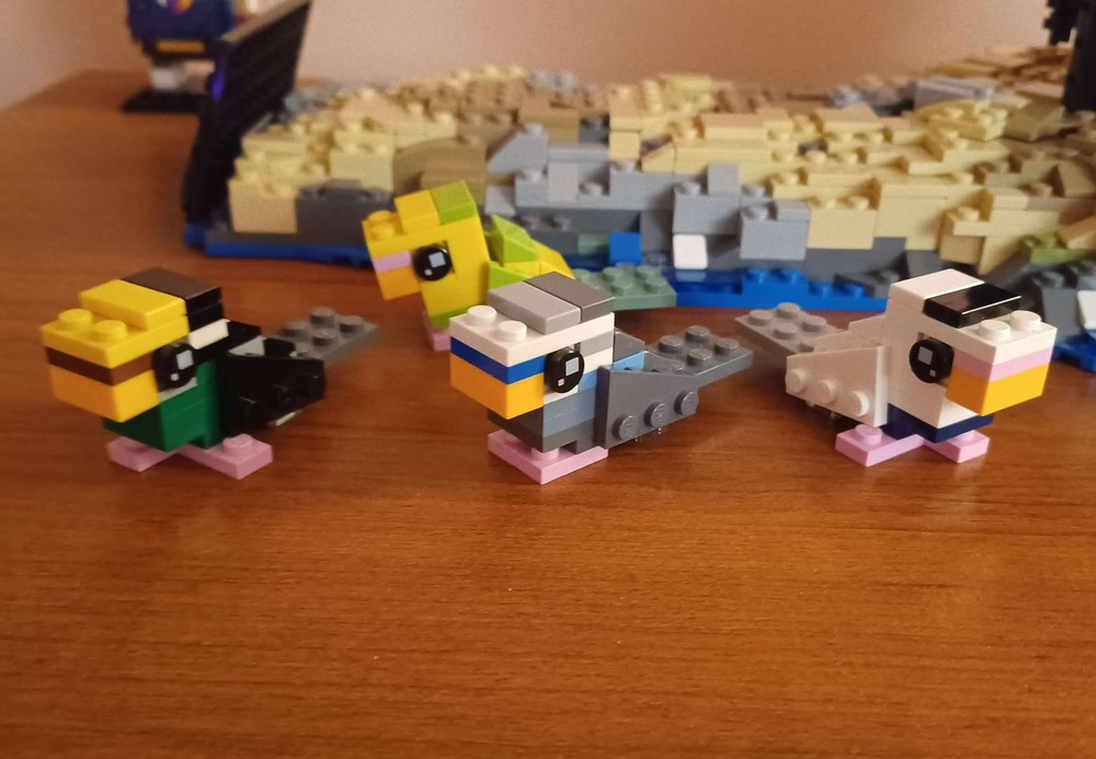 Lego Micro Parakeets