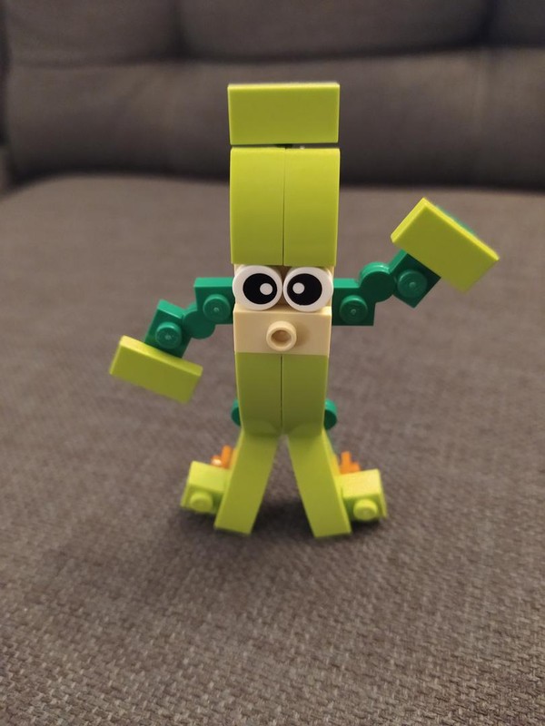 Lego 11953 Green Banana Guy