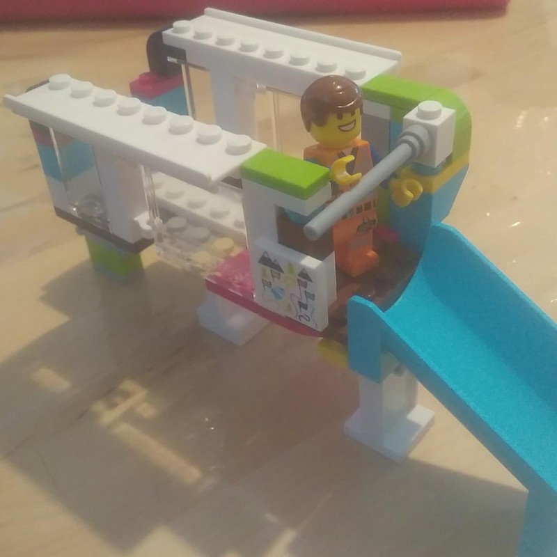 Lego MOC Mia's Winter Playground