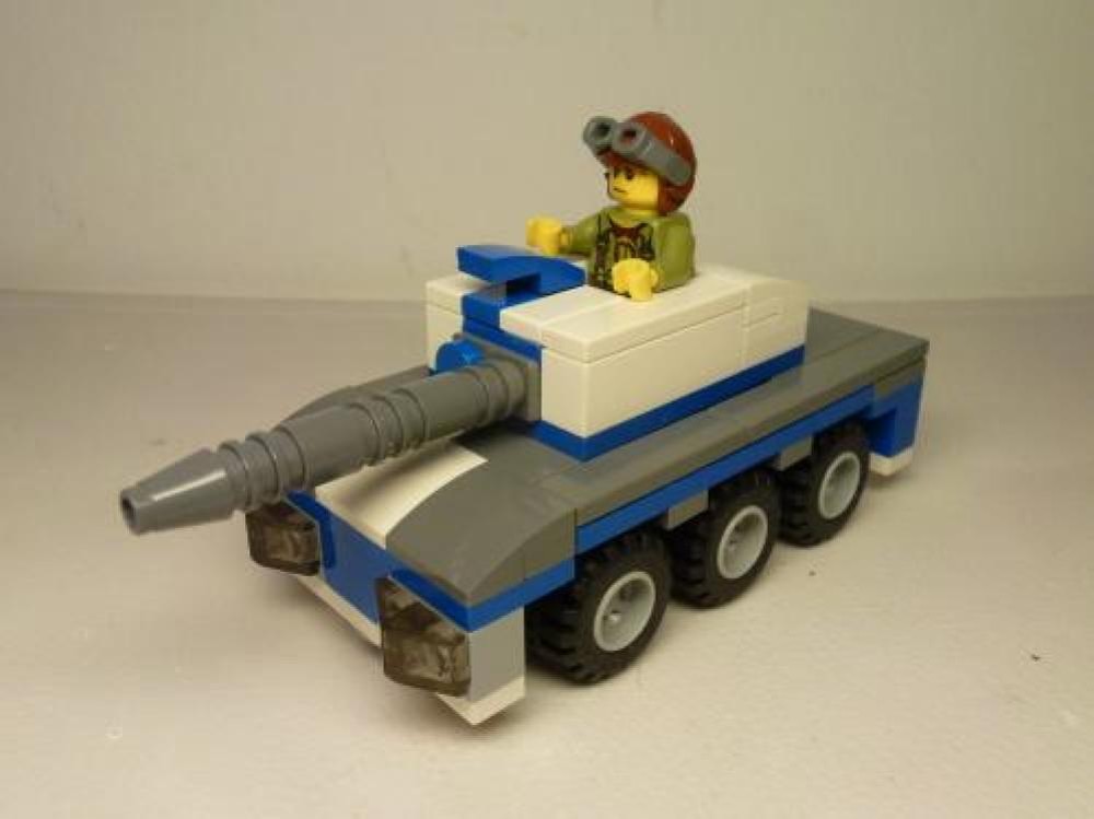 Lego 31033 Tank For Minifig