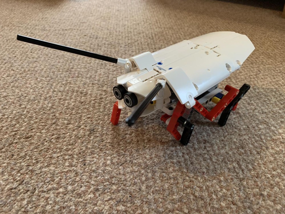 Lego Cedric the Cockroach!