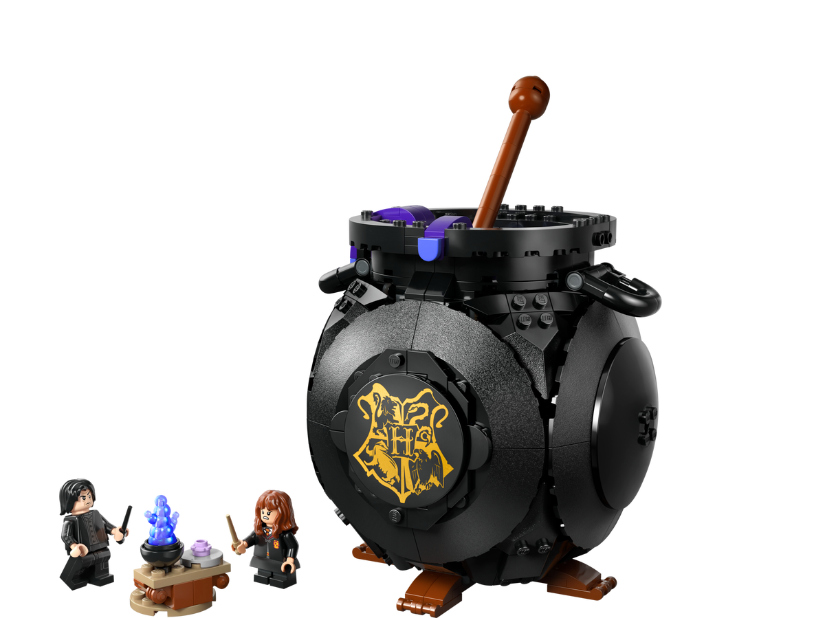 Lego Cauldron: Secret Potions Classroom
