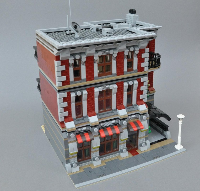 Lego Modular Pizza Parlor