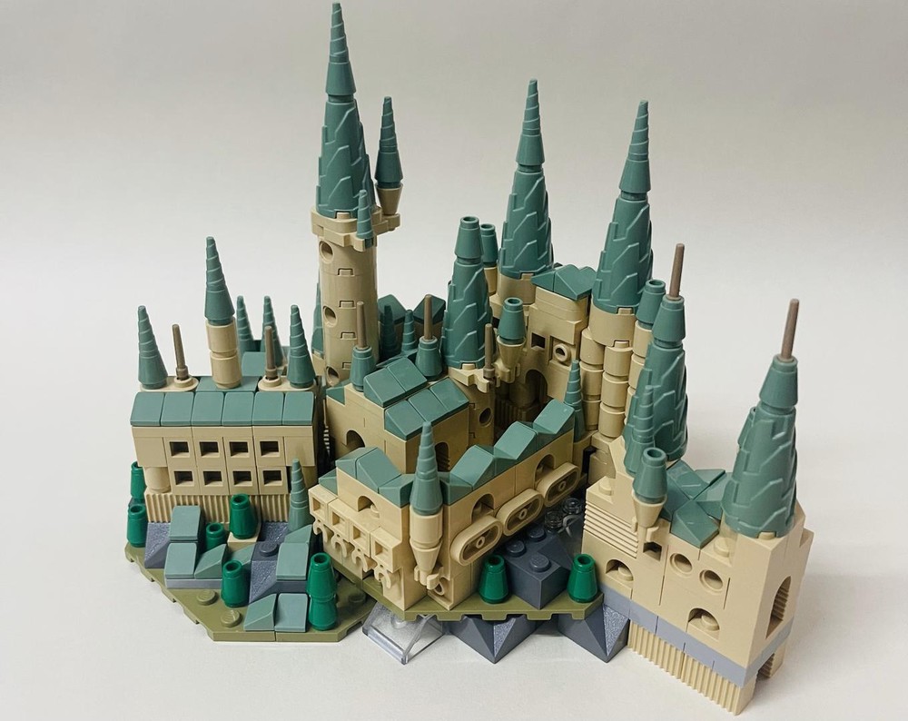 Lego HP Hog-warts Castle 8x30435