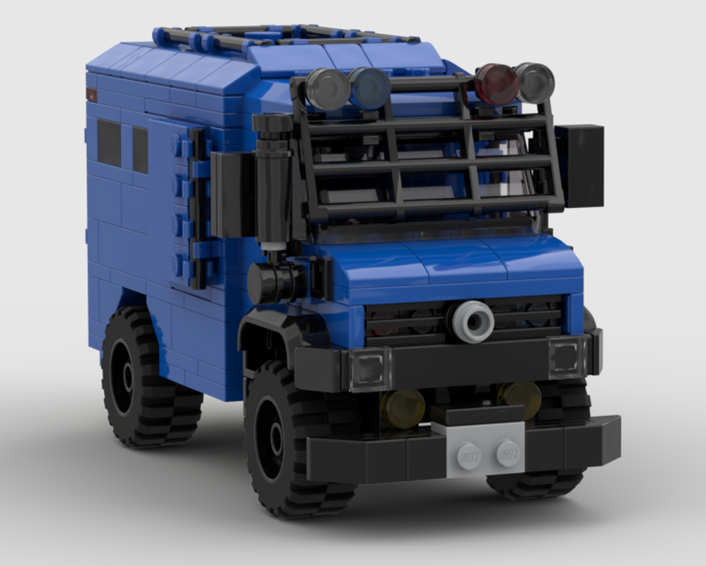Lego UniMog Riot Van