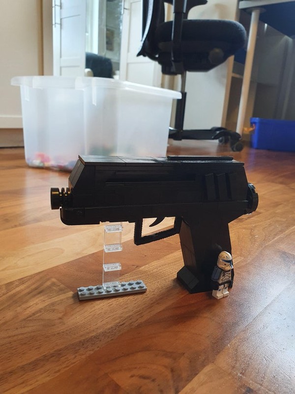 Lego DC-17 blaster pistol