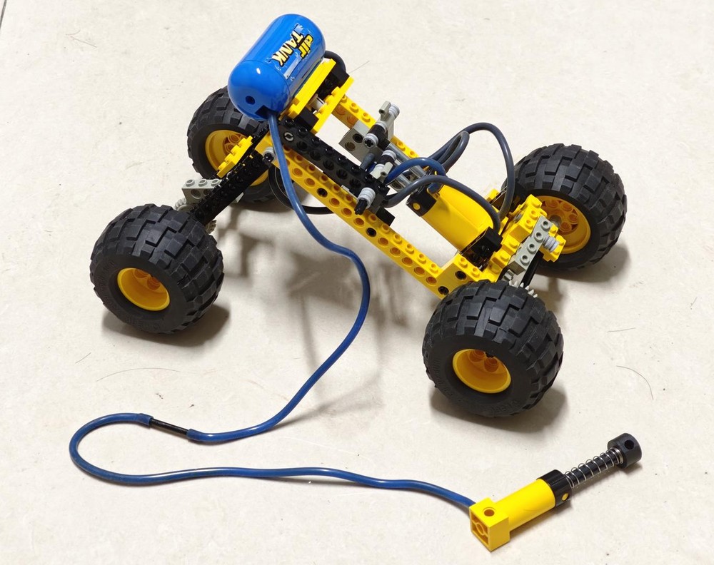 Lego 8459 pneumatic inchworm robot