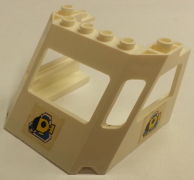 Lego Train Front Sloping Top with Yellow Submarine on Blue Triangle Pattern on Front and Both Sides (Stickers) - Set 6557 / White