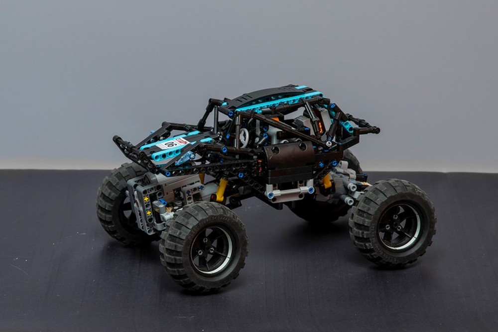 Lego "TILT" Off-Roader