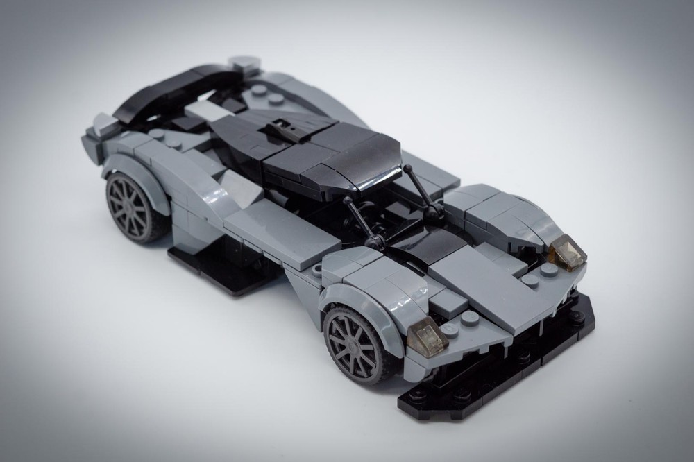 Lego Aston Martin Valkyrie