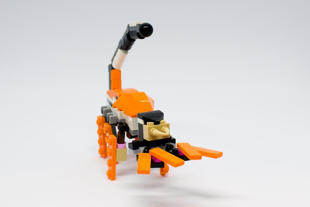 Lego Orange scorpion