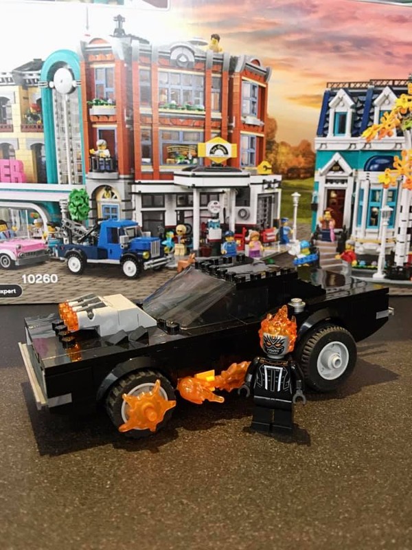 Lego 76173 Spider-Man and Ghost Rider vs. Carnage 8 studs wide moc