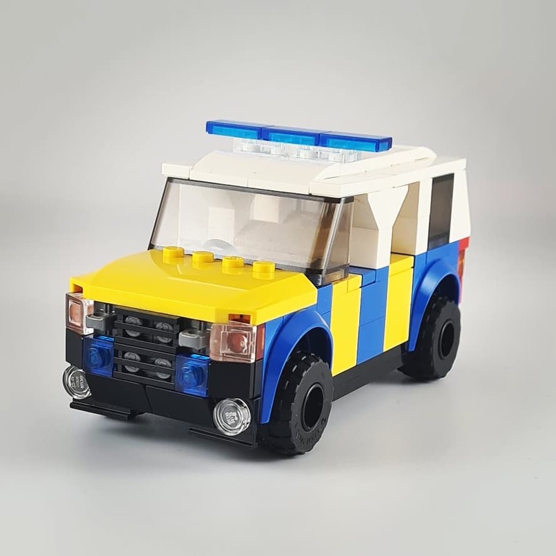 Lego UK Police Battenburg Jeep 1.0