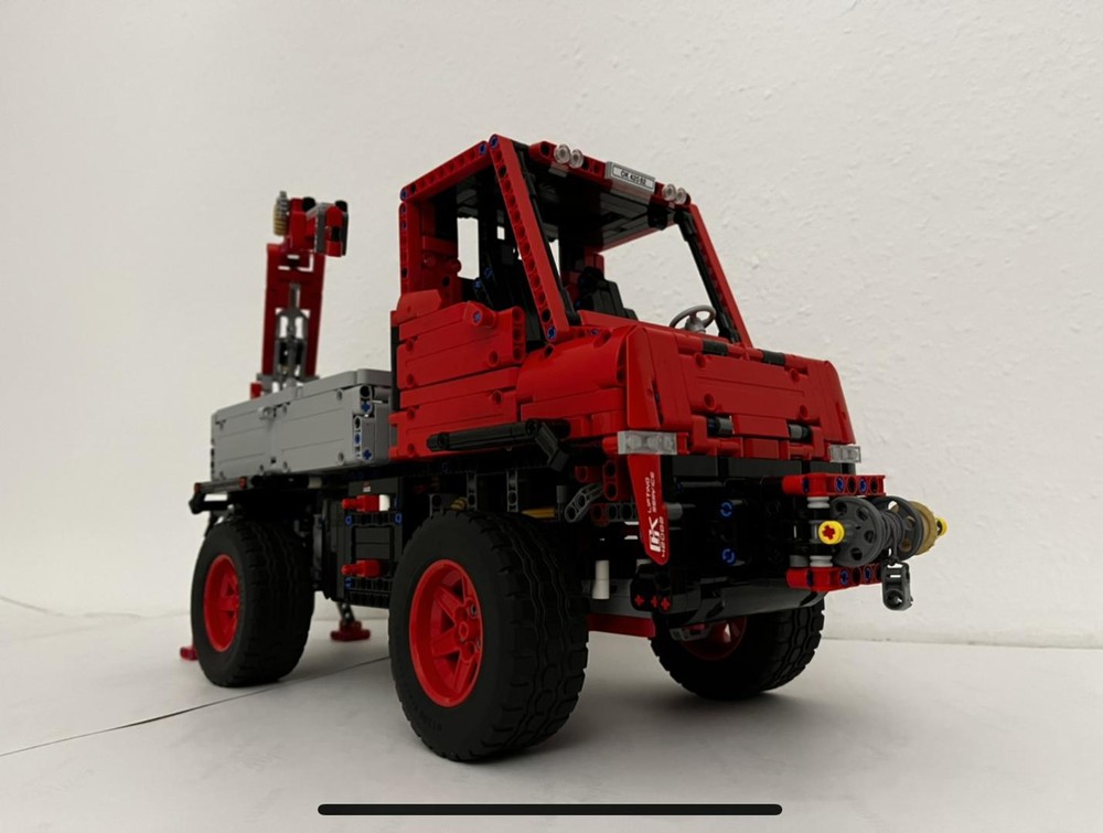 Lego 42082 model c - Unimog Truck