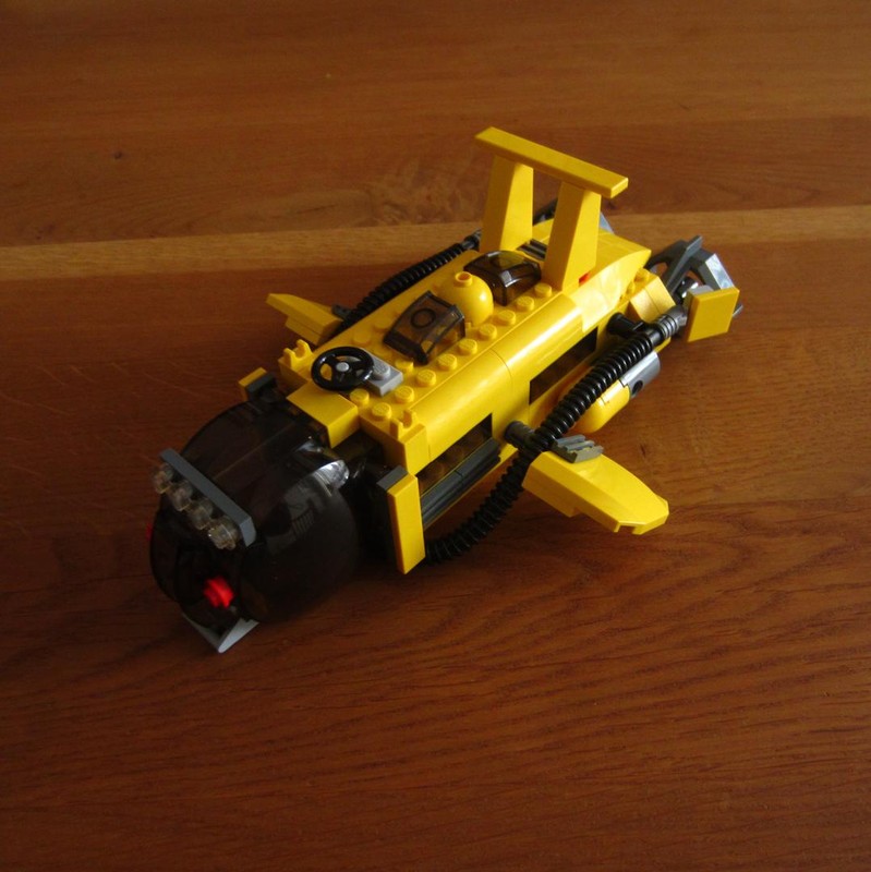 Lego 4888 Submarine Iota 01
