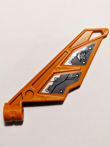 Lego Bionicle Wing Small / Tail with Axle Hole with Hull Plates and Ninja Skull with Crossed Swords Pattern Model Right Side (Stickers) - Set 70605