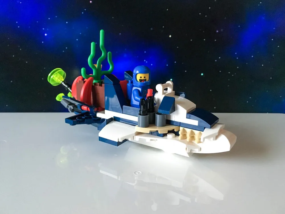 Lego Benny's Deliveries
