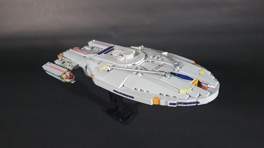Lego Star Trek USS Voyager