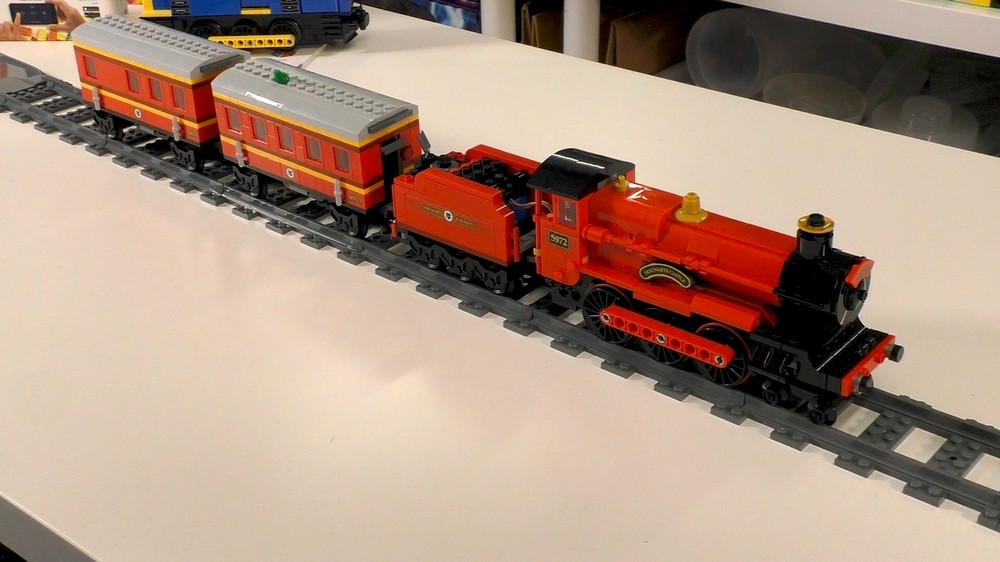 Lego Motorised Modification for Hogwarts Express 76423
