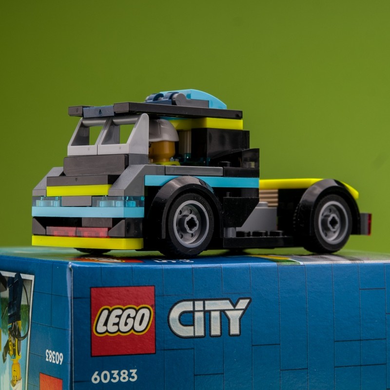 Lego 60383 It's a TRUCK