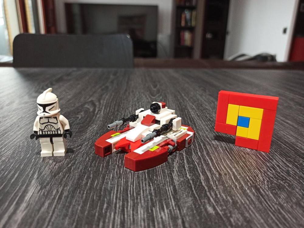Lego TX-130 Saber-class fighter tank in micro scale