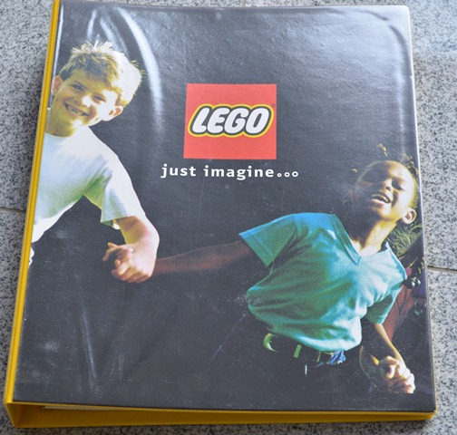 Lego 2001 Dealer Folder Netherlands