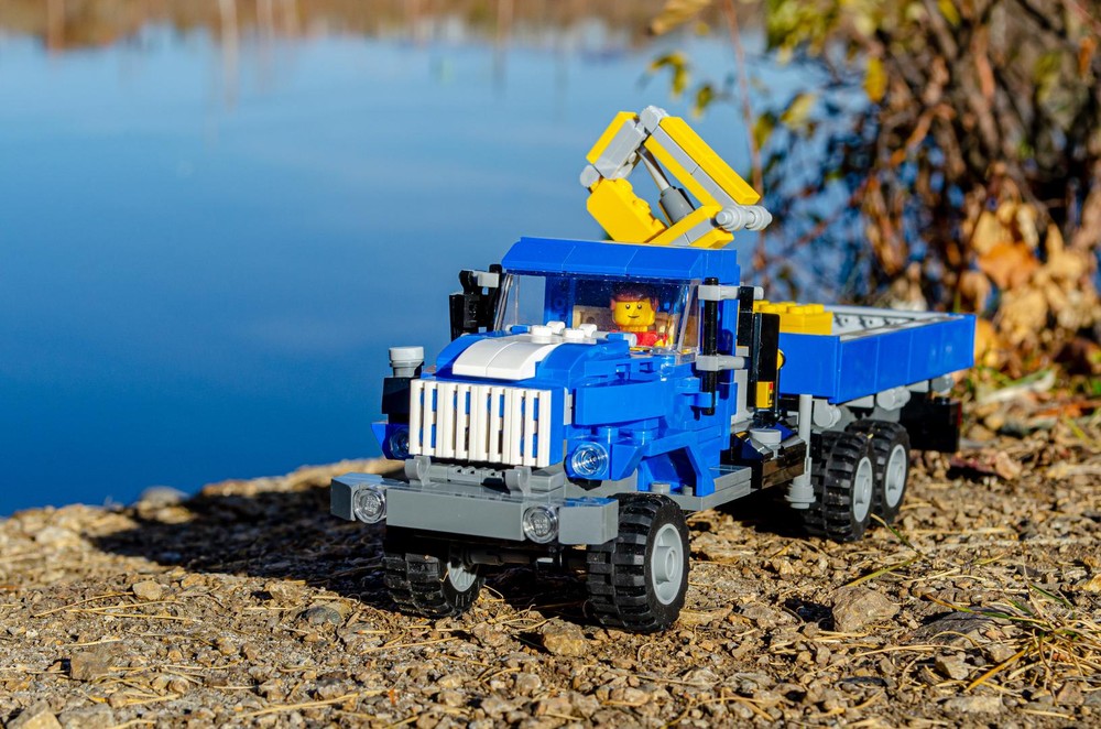 Lego URAL 4320
