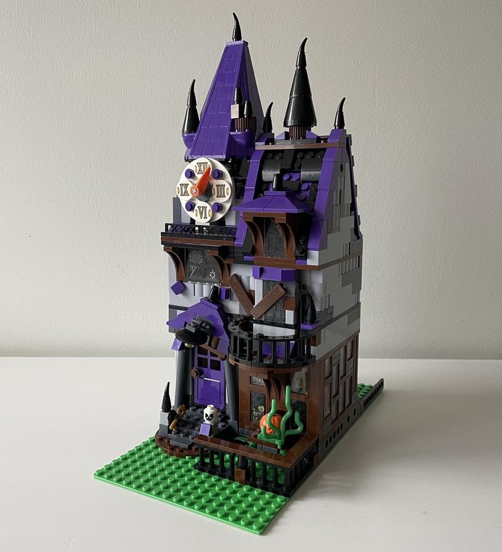 Lego Modular "Mystery Mansion"