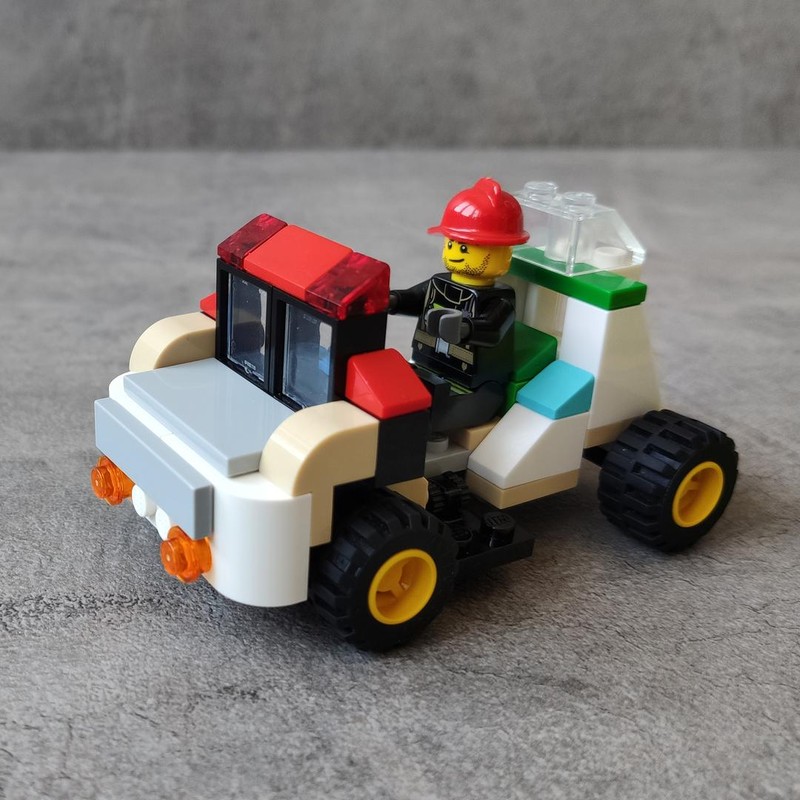 Lego 10698 HOUSE WITH A CAR. Part 2 (car)