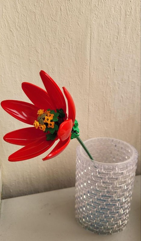 Lego Peony red
