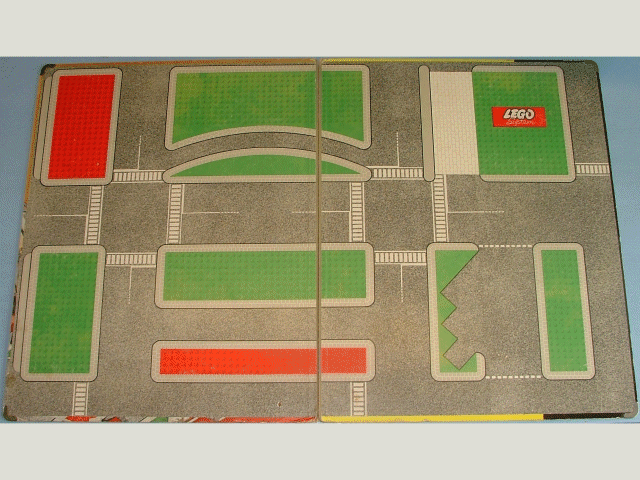 Lego Town Plan Board, European Right-Driving (50 1/2cm x 79 1/2cm)