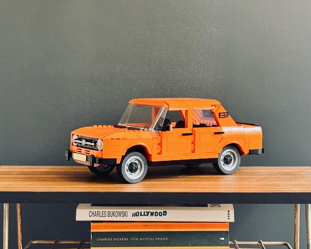 Lego Skoda 105