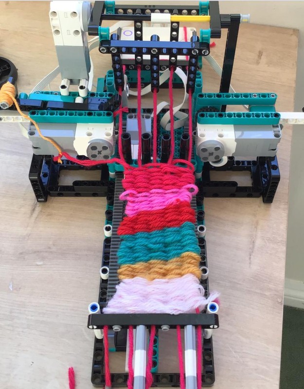 Lego Automatic weaving loom 51515