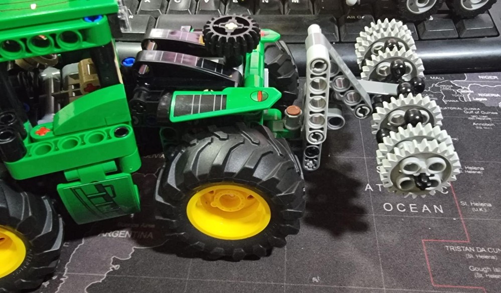 Lego Appear 42136